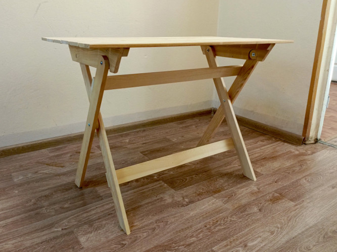 Стол складной деревянный в Красноярске