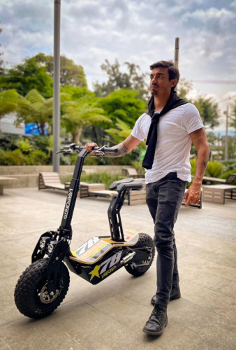 Электросамокат VeloCifero MAD 2000W в Красноярске